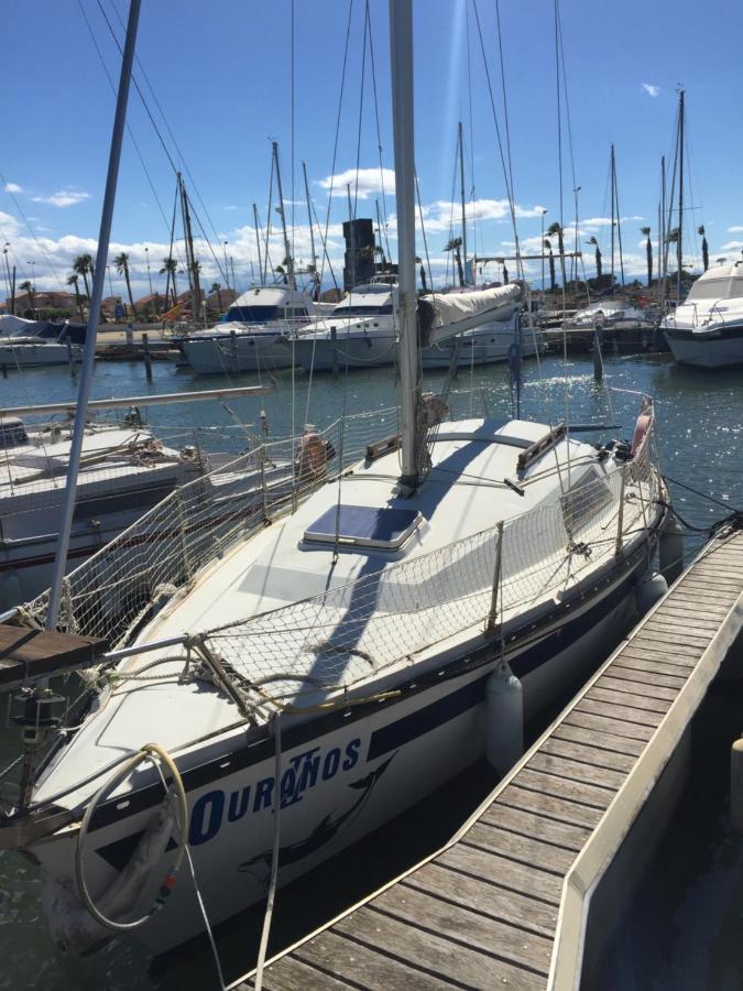 Отель Petit Voilier A Quai Port Barcares Ле Баркарес Экстерьер фото